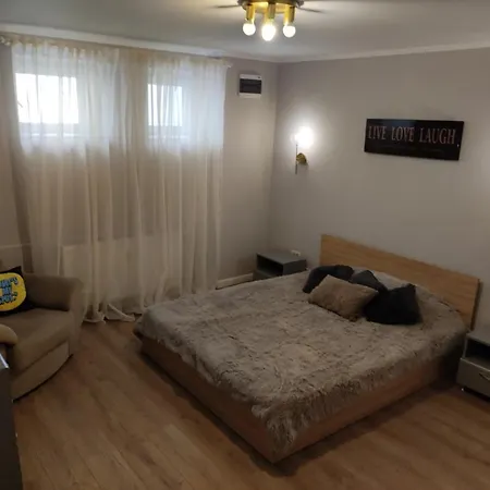 Scandinavian In Center *