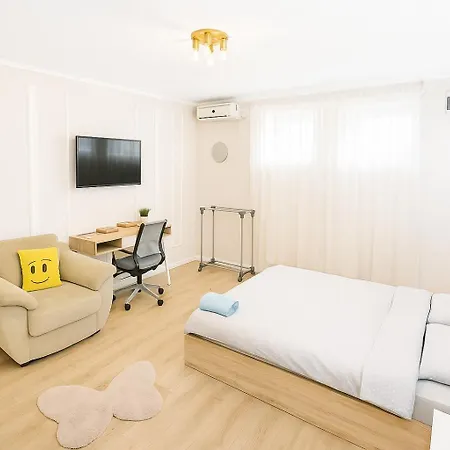 Scandinavian In Center